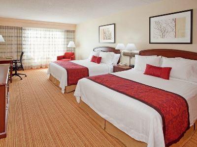 Hotel Courtyard By Marriott Toronto Mississauga/meadowvale 3*