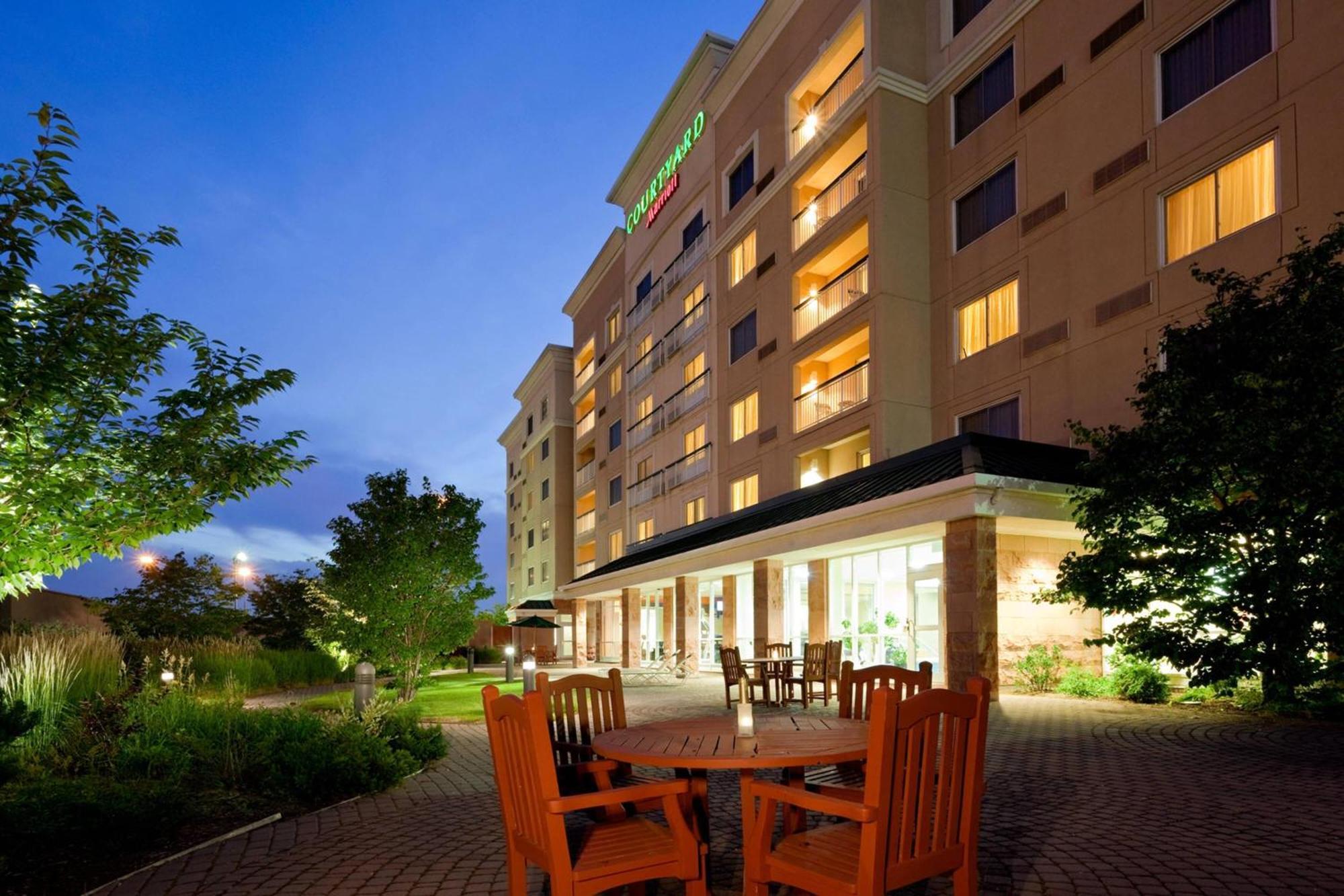 Courtyard By Marriott Toronto Mississauga/meadowvale Hotel