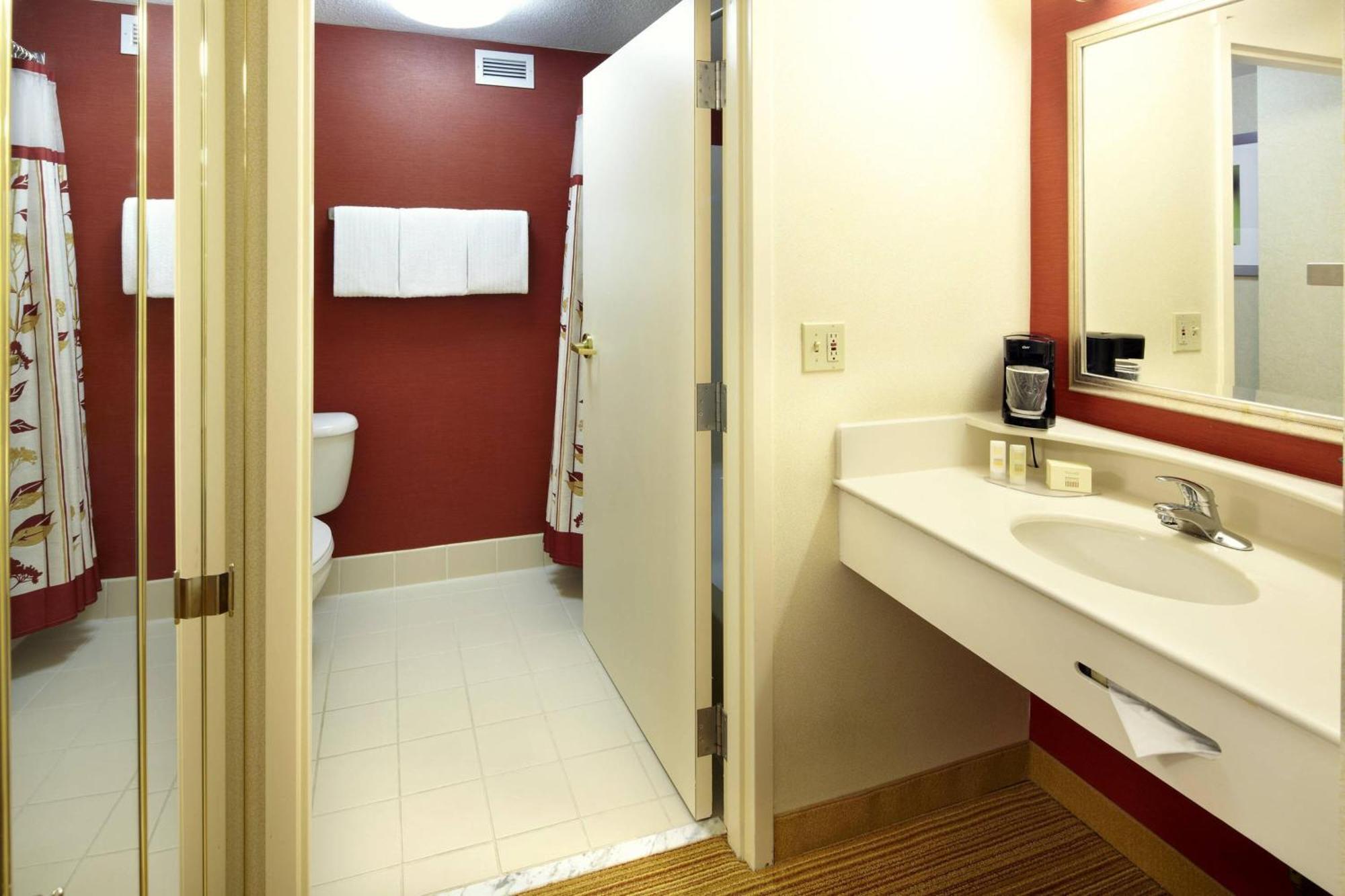 Courtyard By Marriott Toronto Mississauga/meadowvale 3* Mississauga