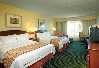 Courtyard By Marriott Toronto Mississauga/meadowvale