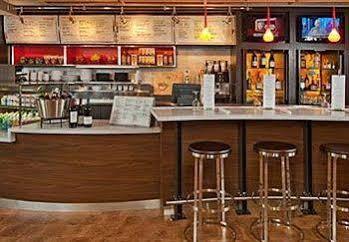 Courtyard By Marriott Toronto Mississauga/meadowvale Hotel