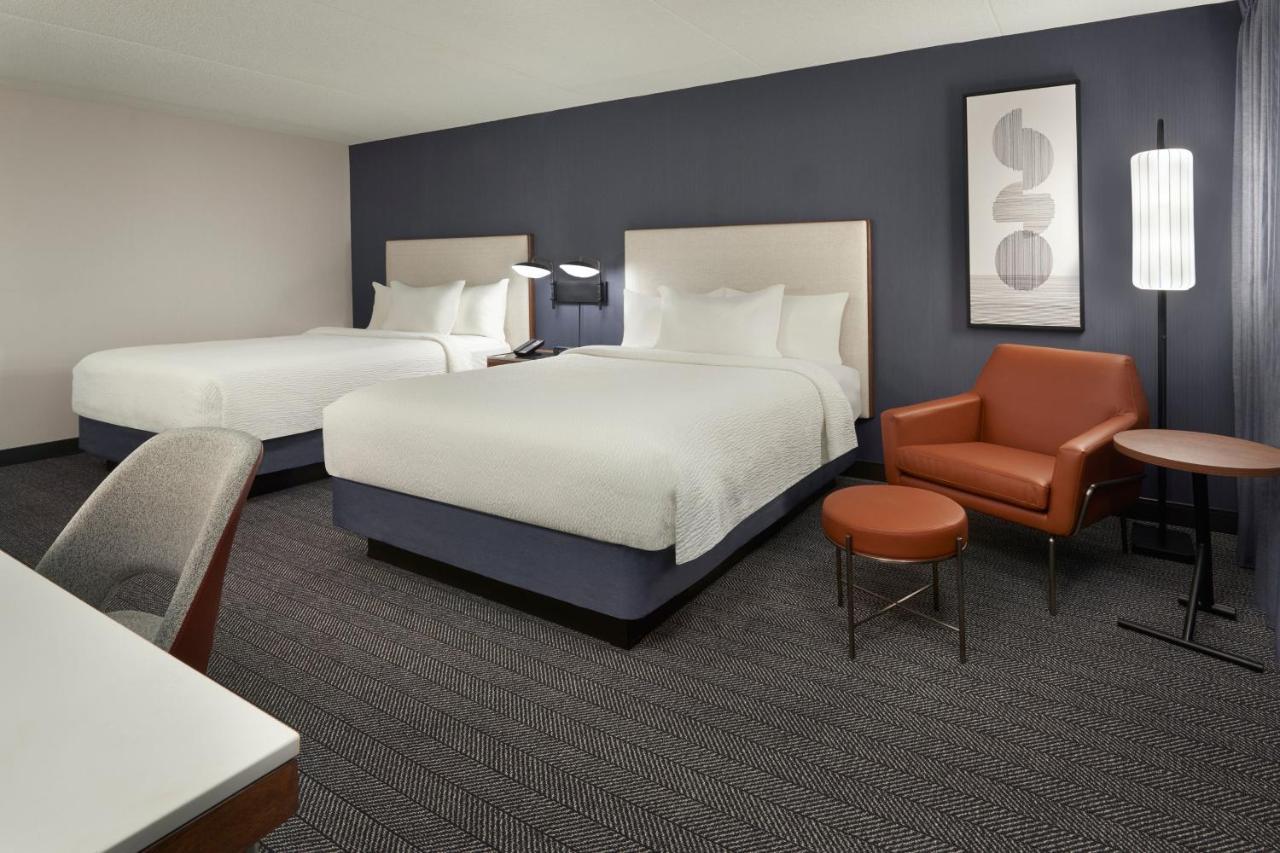 Courtyard By Marriott Toronto Mississauga/meadowvale Mississauga