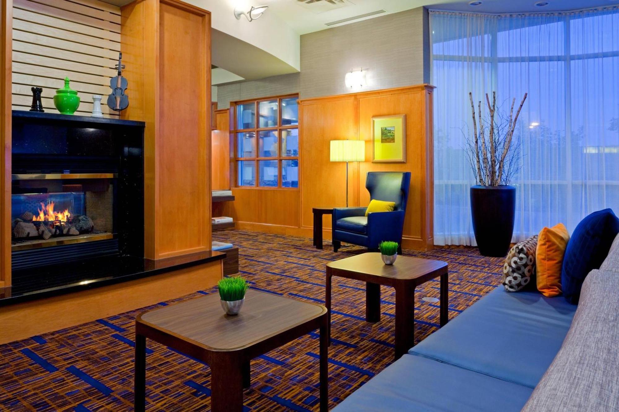 Courtyard By Marriott Toronto Mississauga/meadowvale